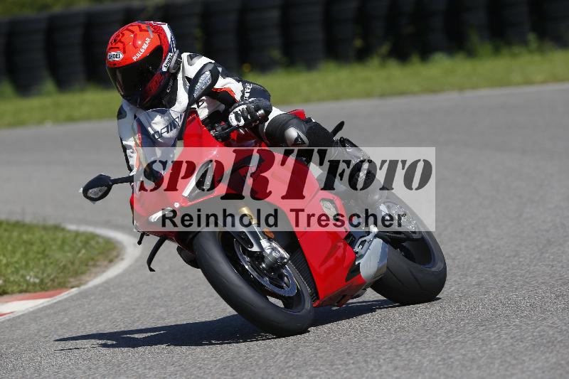 /Archiv-2024/29 12.06.2024 MOTO.CH Track Day ADR/Gruppe gelb/unklar